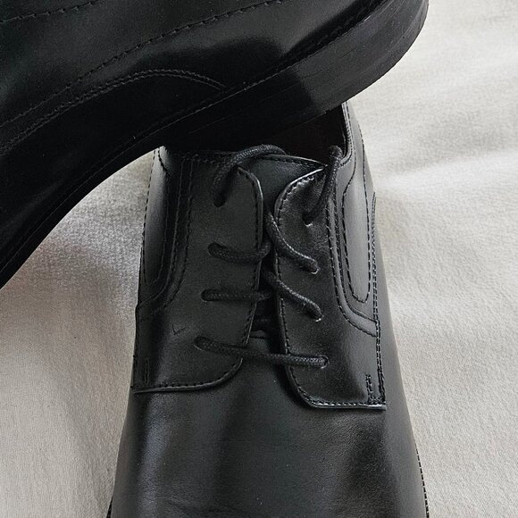 Bostonian, black leather oxfords, size 12 wide